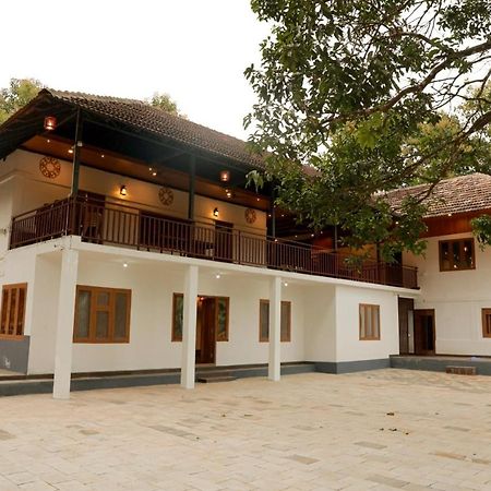 Best Heritage Home Iritti Exterior photo